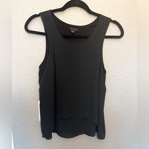 Sleeveless blouse black.
